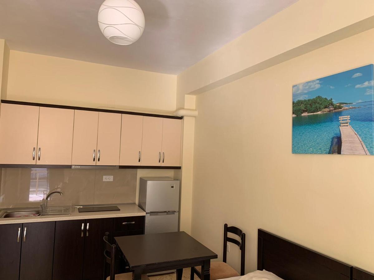 Guesthouse A&F Ksamil Ngoại thất bức ảnh
